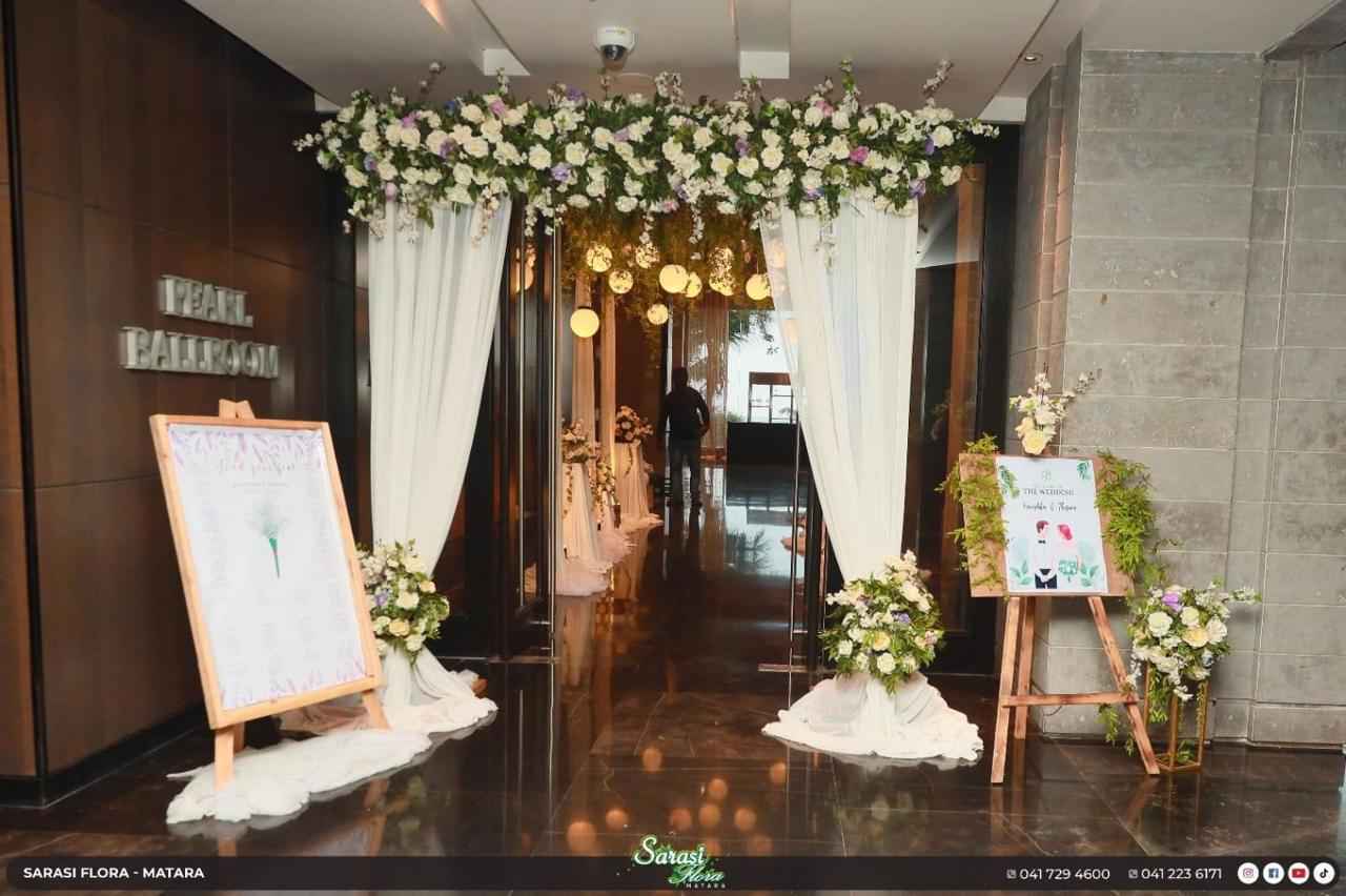 White Flowers Outdoor Wedding Decoration Package - Garden Celebration Specialist